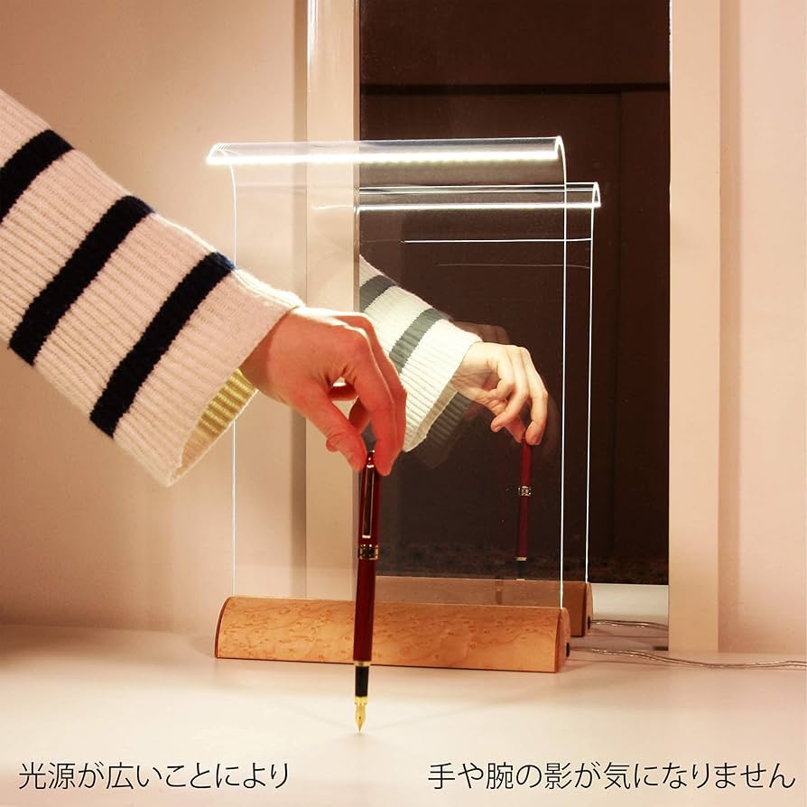 グローワイド　デスクLEDライト　ナチュラル　バーズアイメープル Amazon.co.jp: Glowide Wood LED デスクライト GW1000N-B